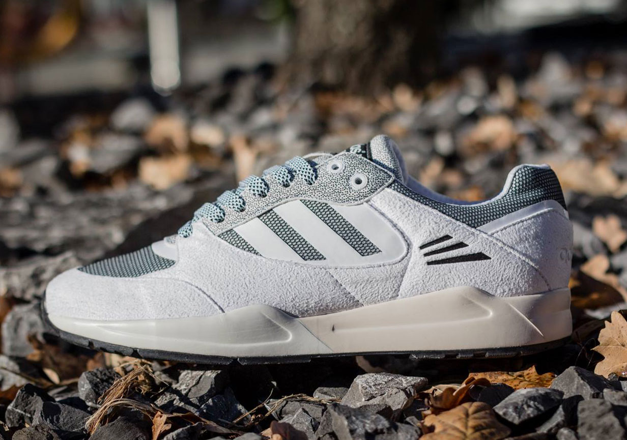 adidas originals tech super