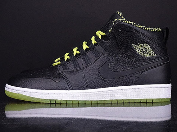 jordan retro 1 black and green