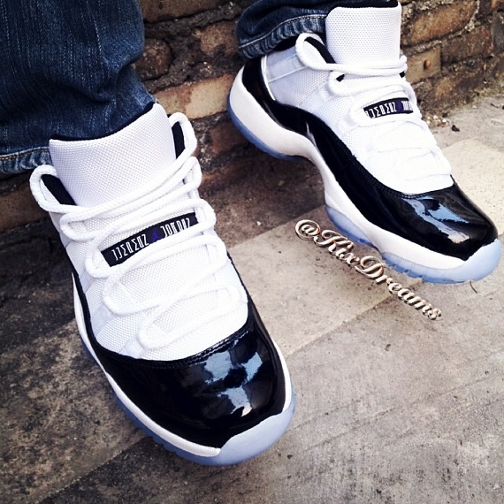 jordan 11 concord low on feet