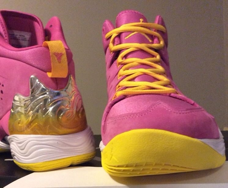 Jordan Melo M10 Breast Cancer Awareness 01