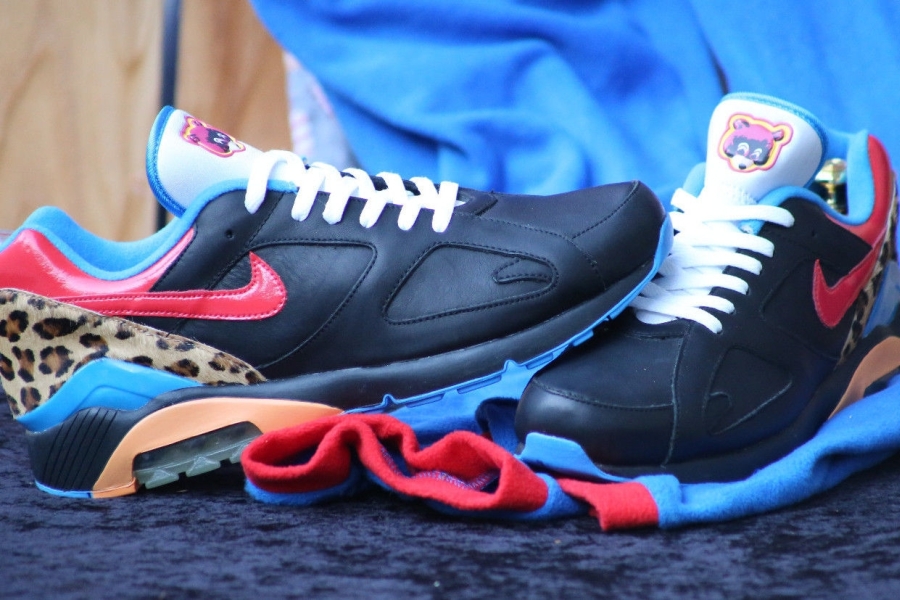 sneaker kanye west nike