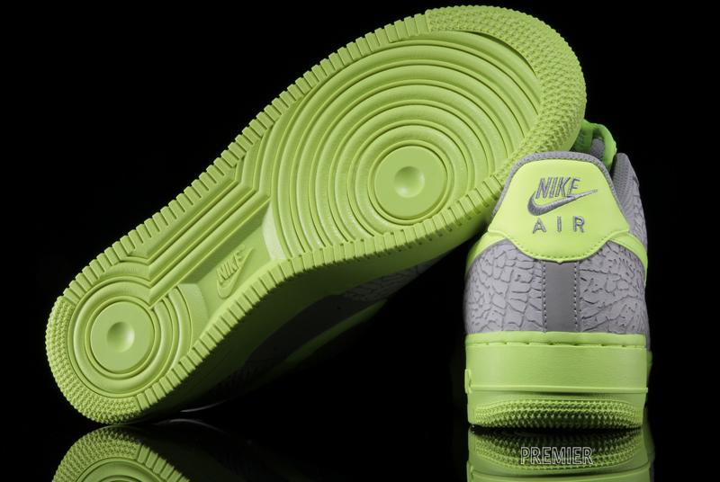 Nike Air Force 1 Low Wolf Grey Elephant Volt 04