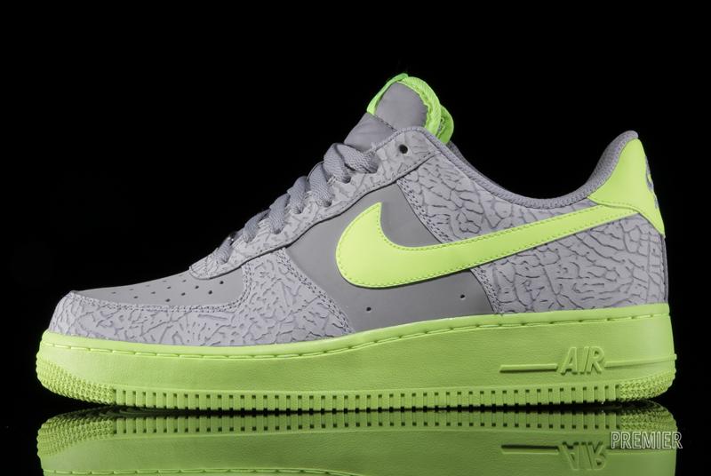 Nike Air Force 1 Low Wolf Grey Elephant Volt 06