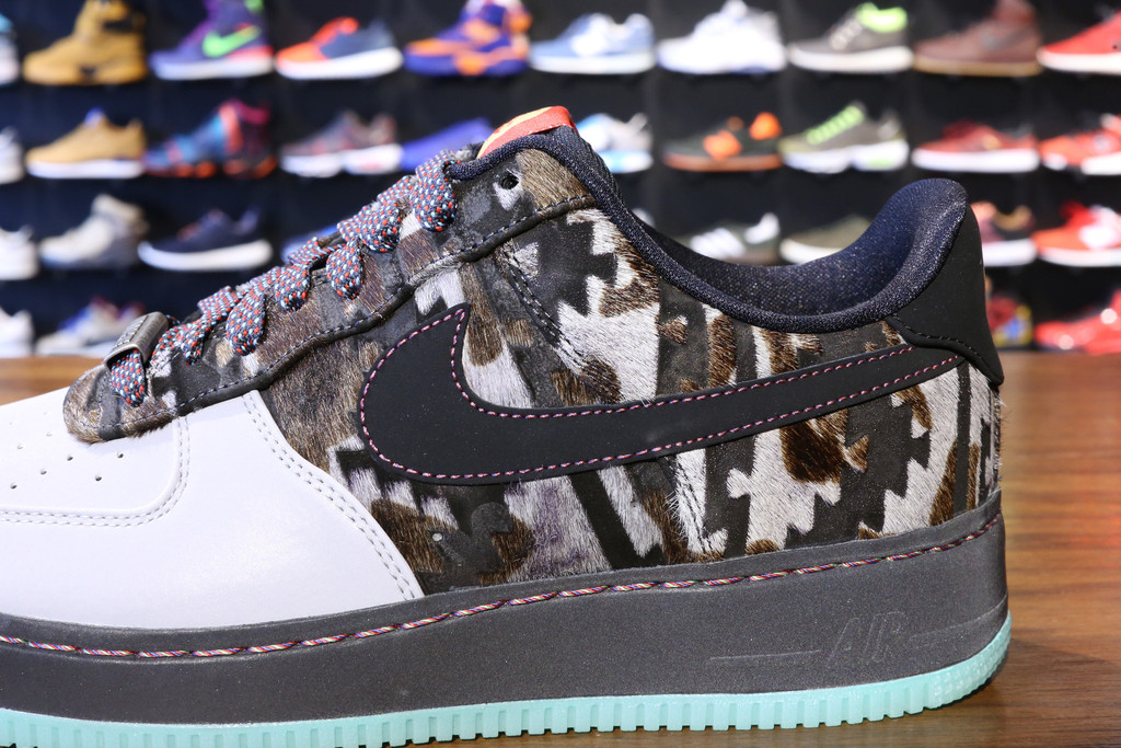 Nike Air Force 1 Yoth Available 02