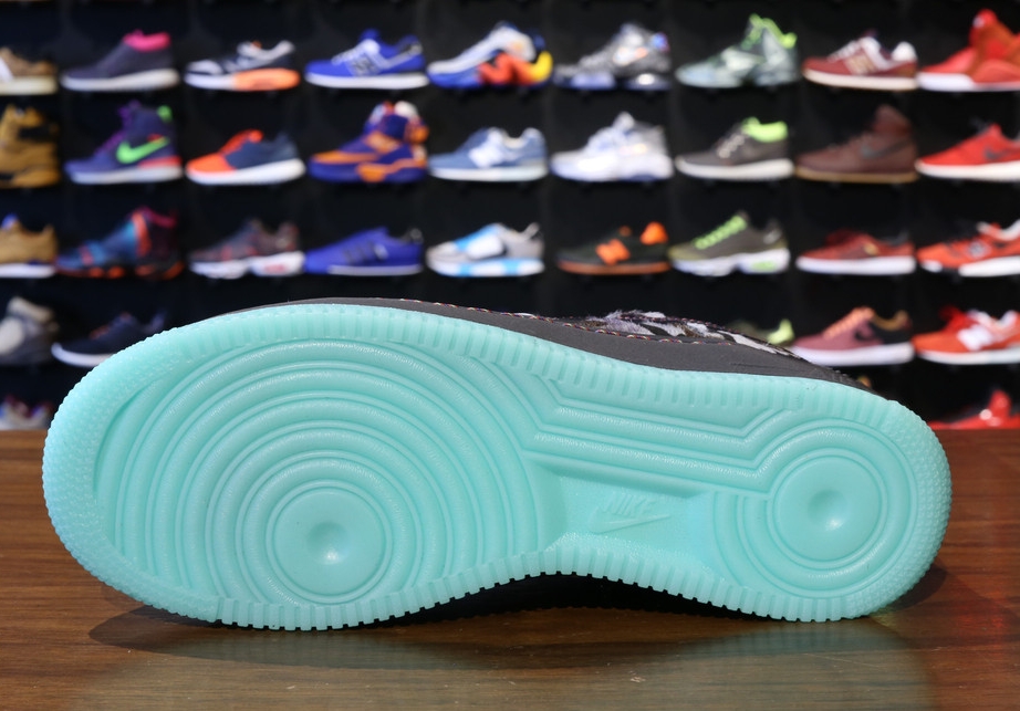 Nike Air Force 1 Yoth Available 03