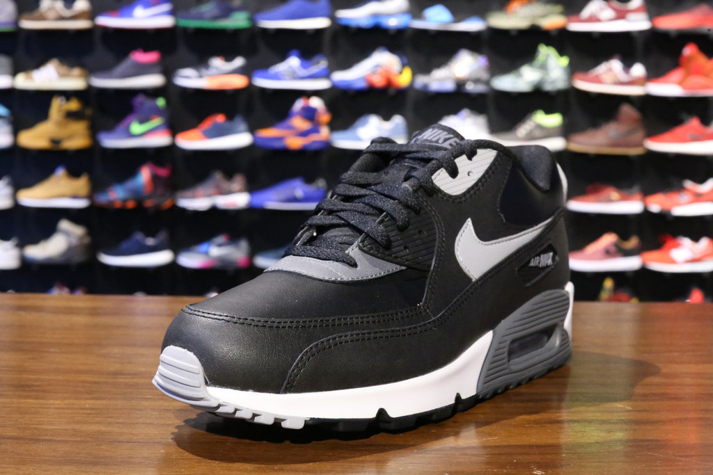Nike Air Max 90 Black Silver Dark Grey 02