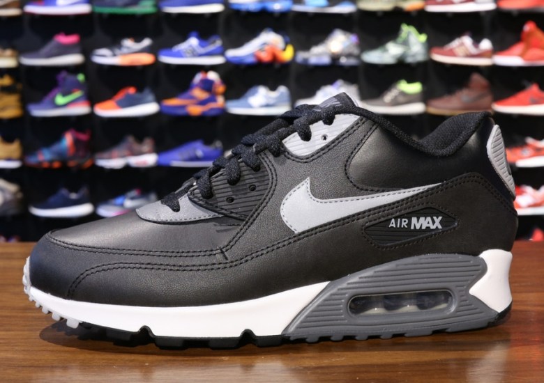Nike Air Max 90 Essential – Black – Silver – Dark Grey
