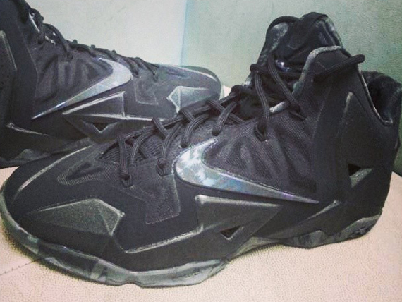 Nike LeBron 11 – Black – Navy