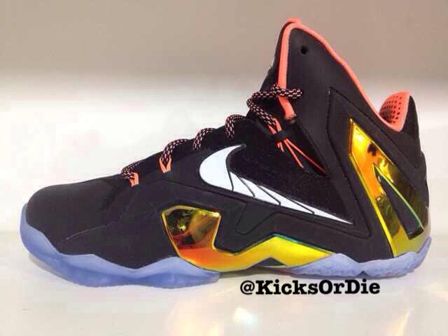 Nike Lebron 11 Elite Black Metallic Gold 0