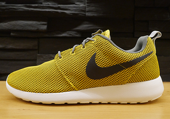 Nike Roshe Run – Yellow – Grey