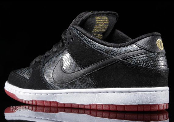 Nike SB Dunk Low “Snake Eyes”