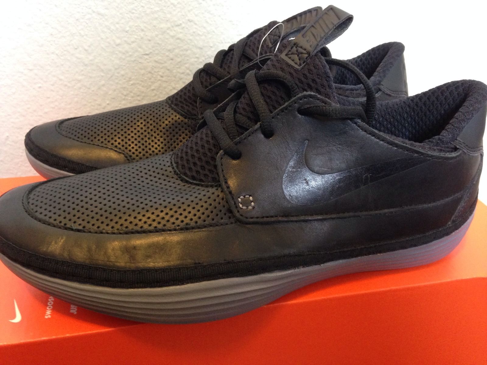 Nike Solarsoft Moccasin Black Leather Sample 02