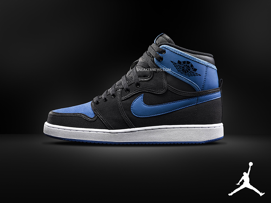 black and royal jordan 1