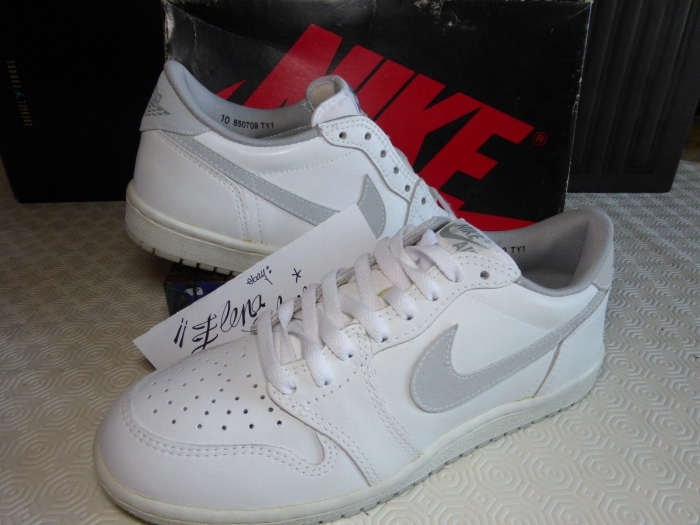 Air Jordan 1 Low White Grey Original 1985 07