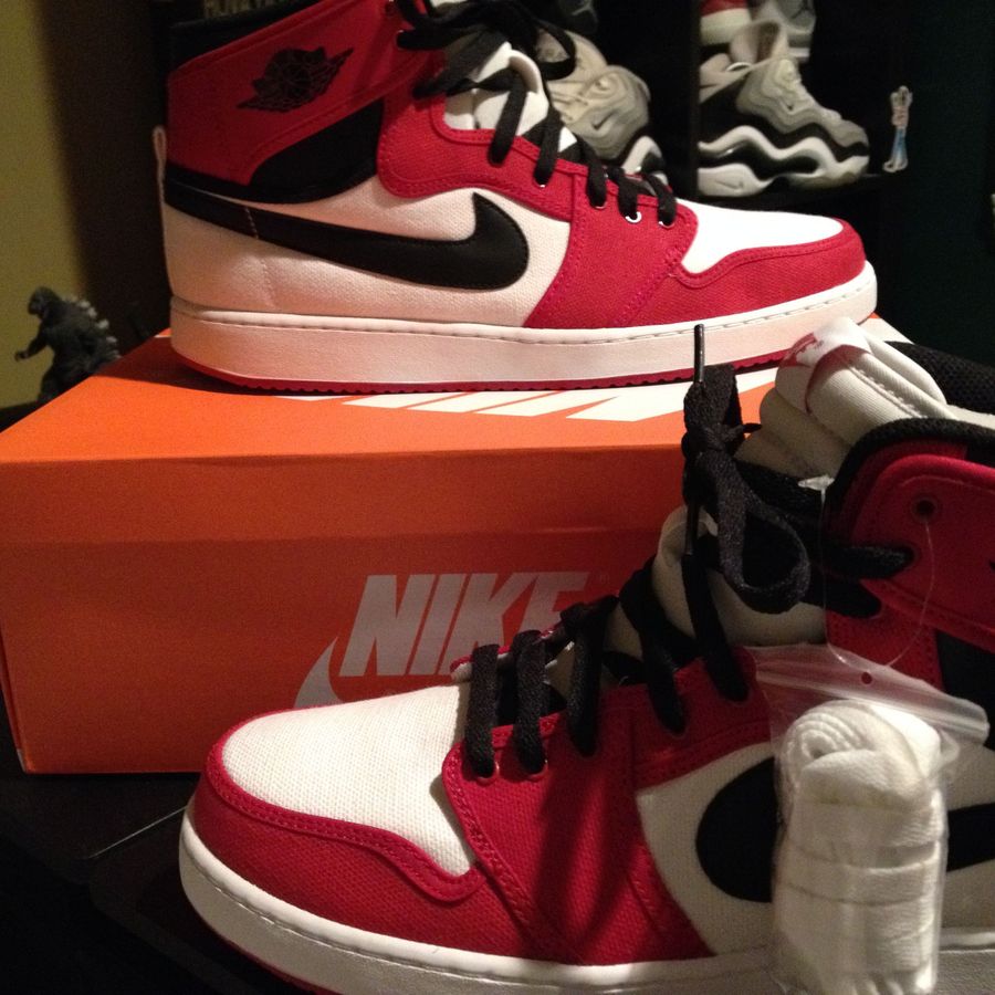 Air Jordan 1 Retro Ko High White Black Gym Red 05