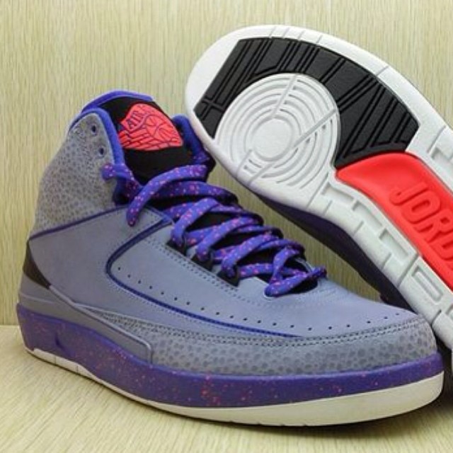 Air Jordan 2 Purple Red Black 01