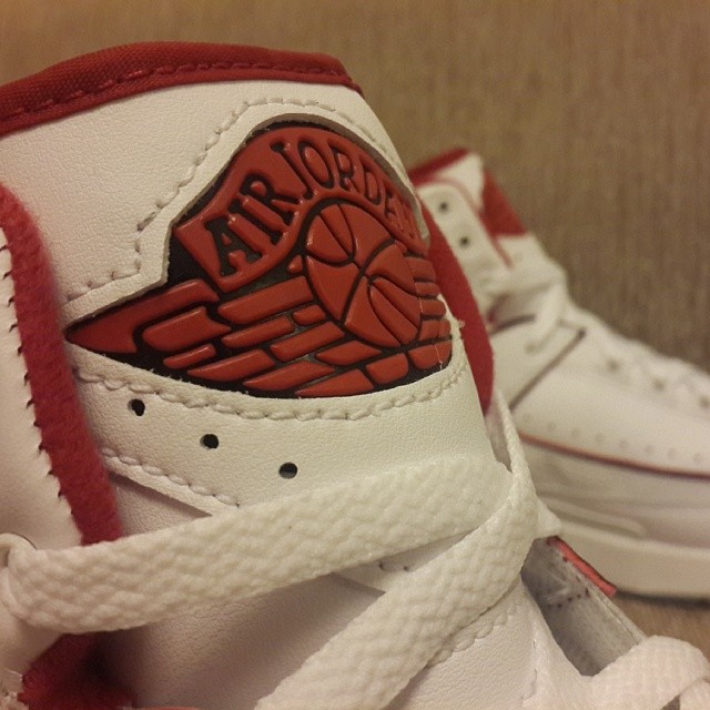 Air Jordan 2 White Red 2014 03
