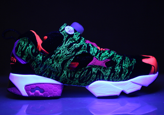 Crossover x reebok store insta pump fury