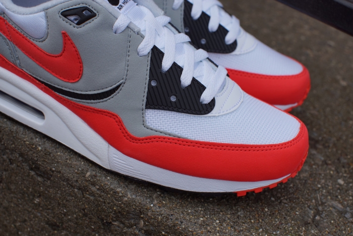 Nike Air Max Light Light Crimson 2