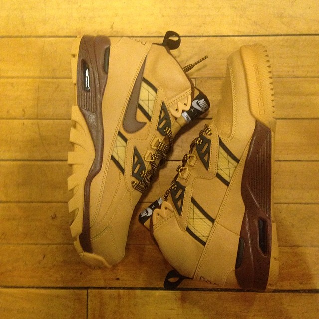 Nike Air Trainer Sc High Wheat 01