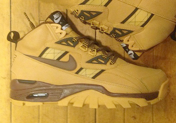 Nike boots air trainer sc high wheat