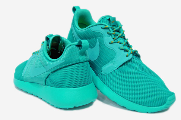 Nike Roshe Run Hyperfuse Turbo Green Dark Citron Volt 02