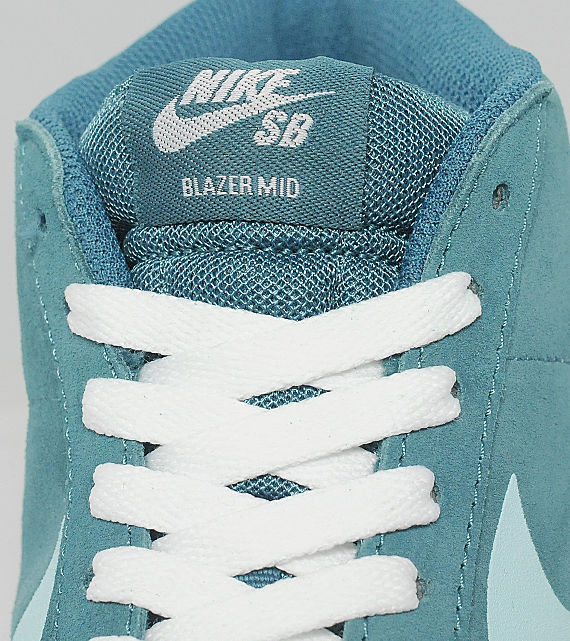 Nike Sb Blazer Mid Night Factor Glacier Blue 02