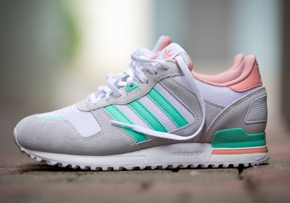 adidas ZX 700 Women's - Grey 