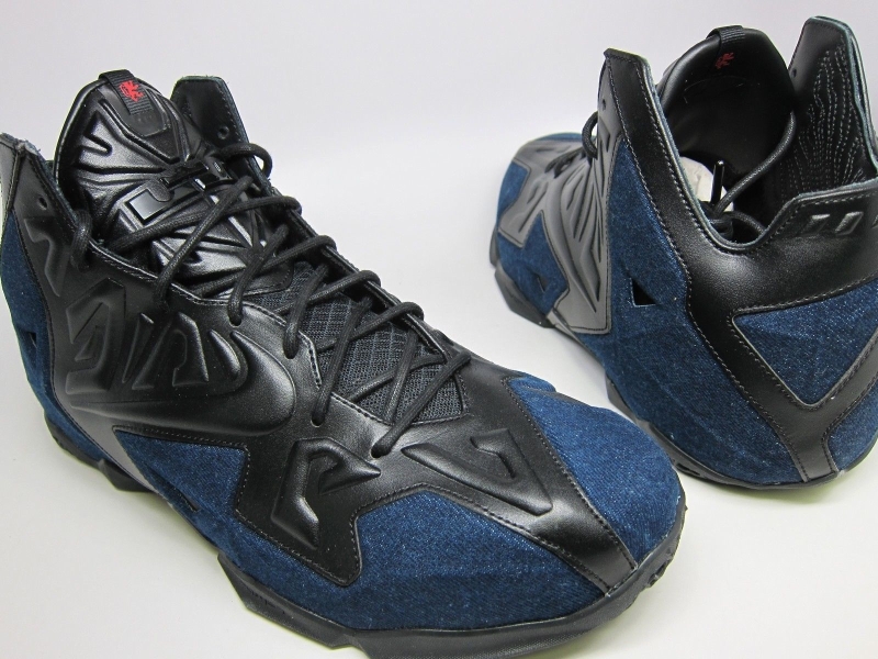 Ext Lebrons 11 Denim 1