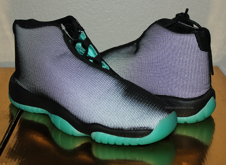 A Detailed Look At The Jordan Future GS "Green Glow"