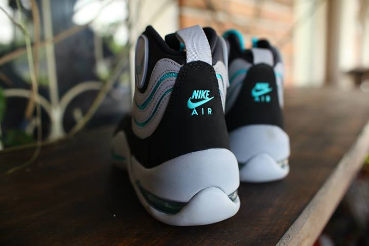 Nike Air Bakin Grey Black Teal 02