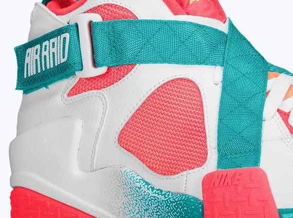 Nike Air Raid - White - Atomic Mango - Turbo Green - Laser Crimson