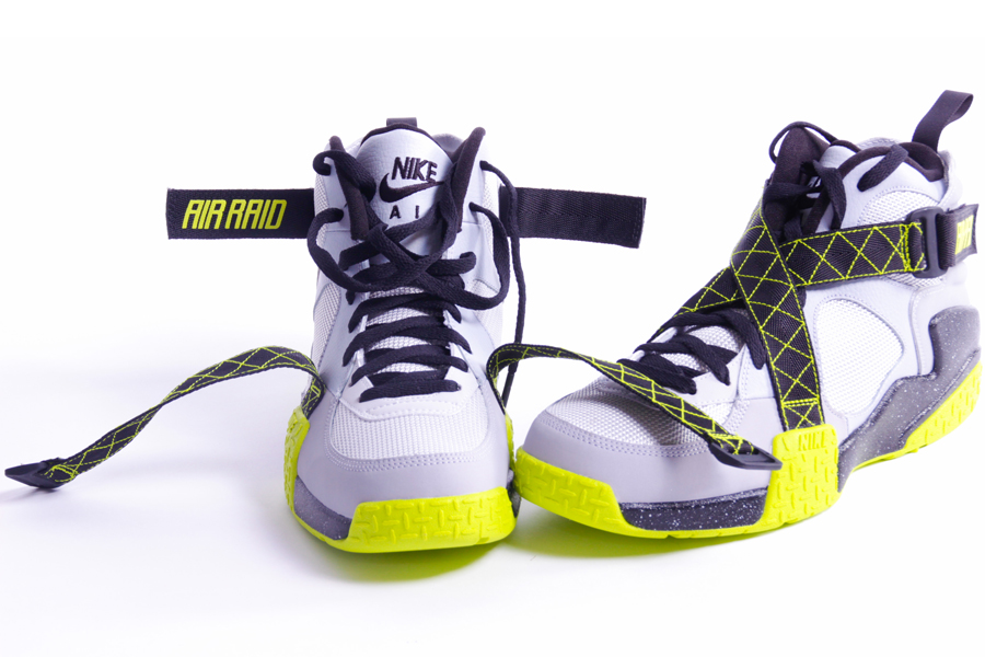 Nike Air Raid Wolf Grey Venom Green Black 3