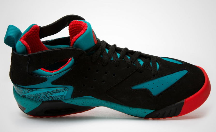 Nike Air Tech Challenge Huarache Black Tubro Crimson 05