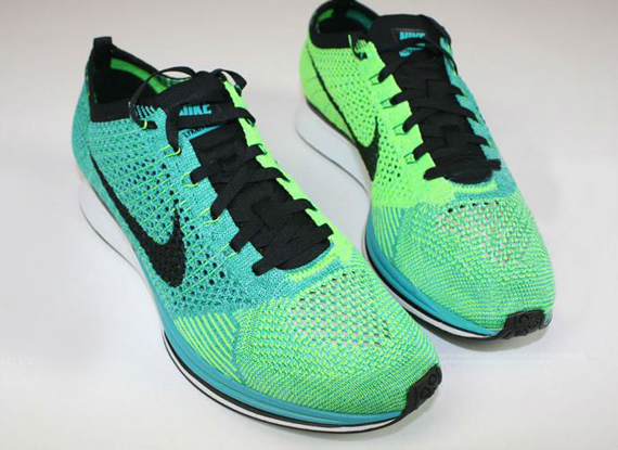 encima desarrollando Licuar Nike Flyknit Racer - Turquoise - Green - SneakerNews.com