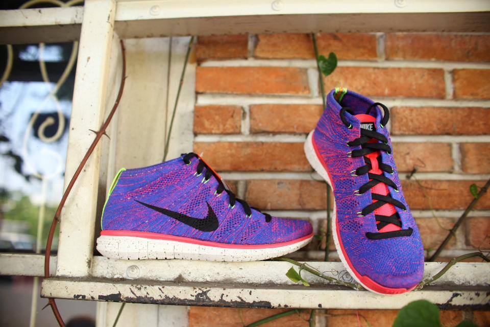 Nike Free Flyknit Chukka Purple Red Neon 02