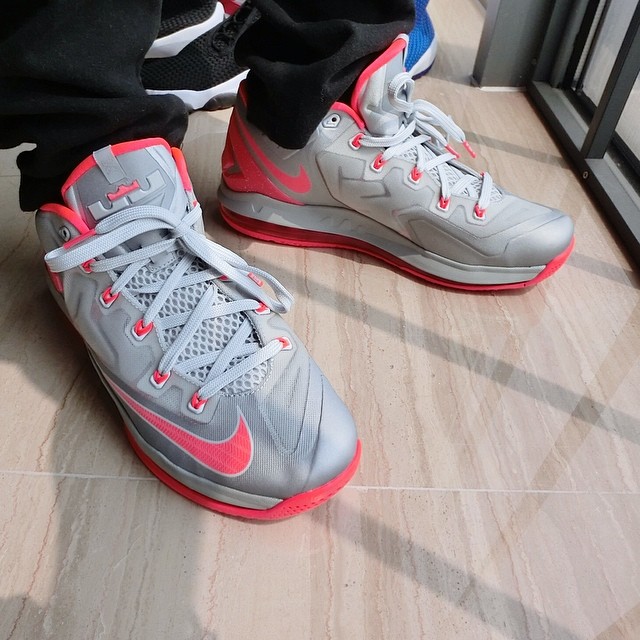 Nike Lebron 11 Low Light Base Grey Laser Crimson 03