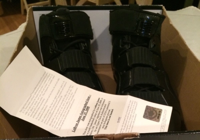 Nike Lebron 4 Blackout Autographed Pair 5