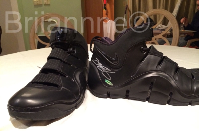 Nike Lebron 4 Blackout Autographed Pair 7