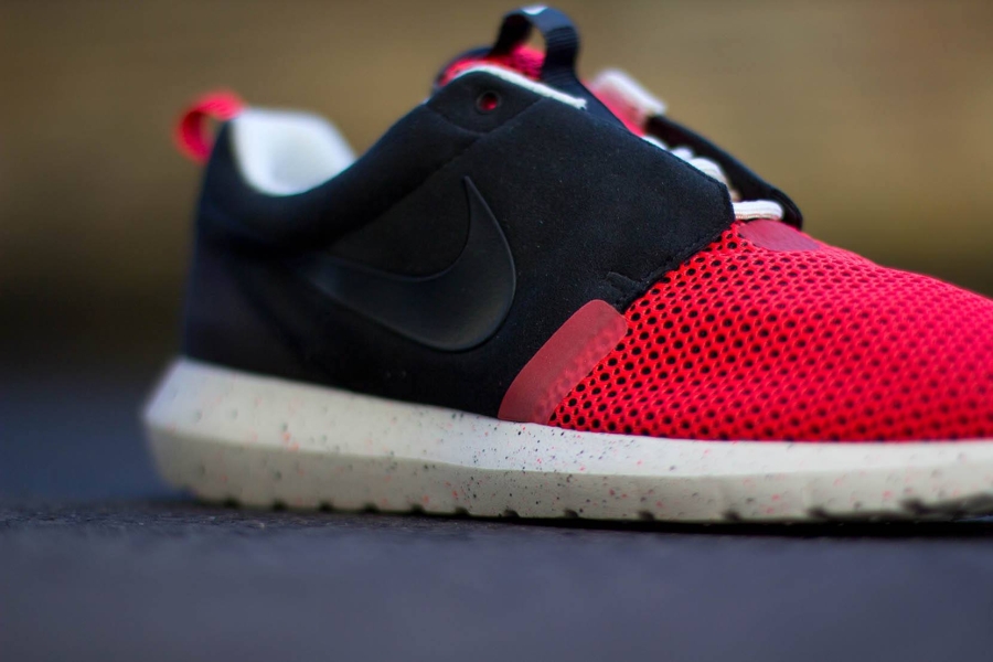 red and black roshes