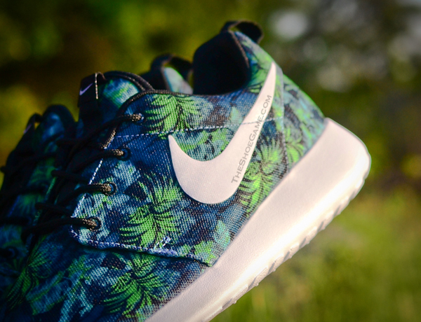 Nike Roshe Run Space Blue White Black Poison Green 05