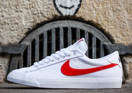 Nike Tennis Classic AC – White – University Red