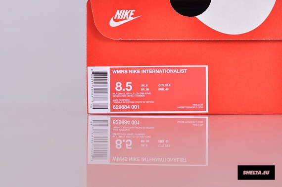 Nike Wmns Internationalist Grey Lucid Green Mango 08
