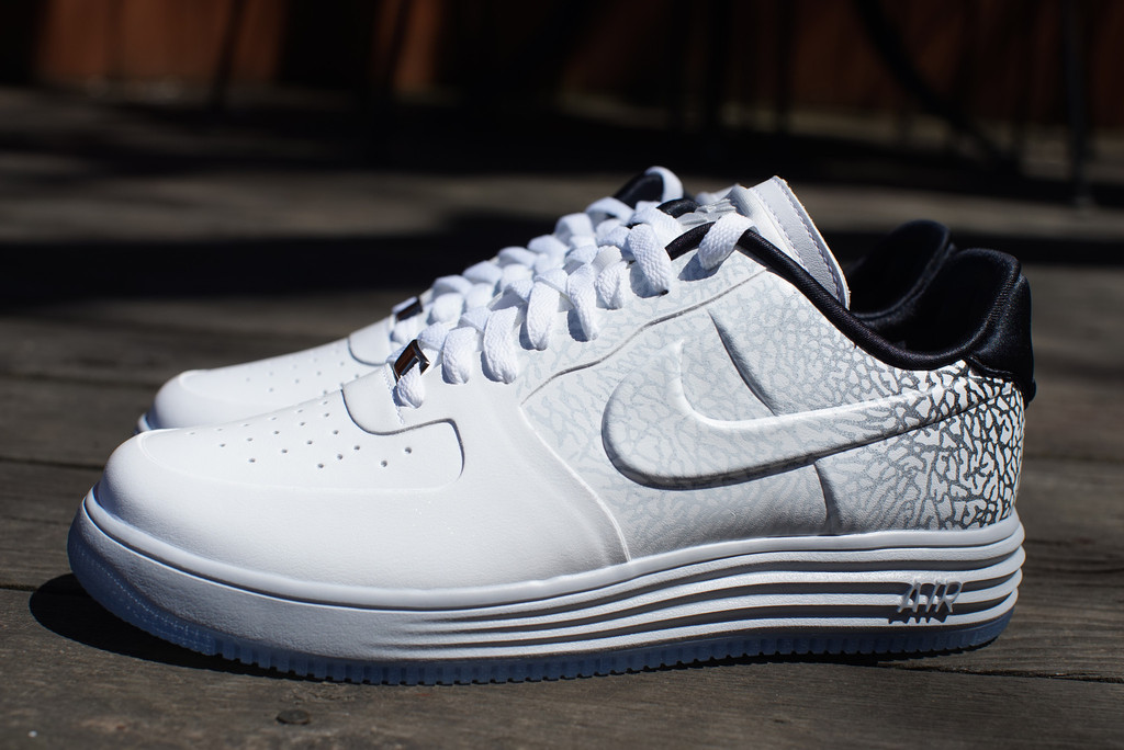 Nike Wmns Lunar Force 1 Elephant Fade 03