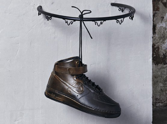 Nike Air Force 1 High Pigalle Black Gold