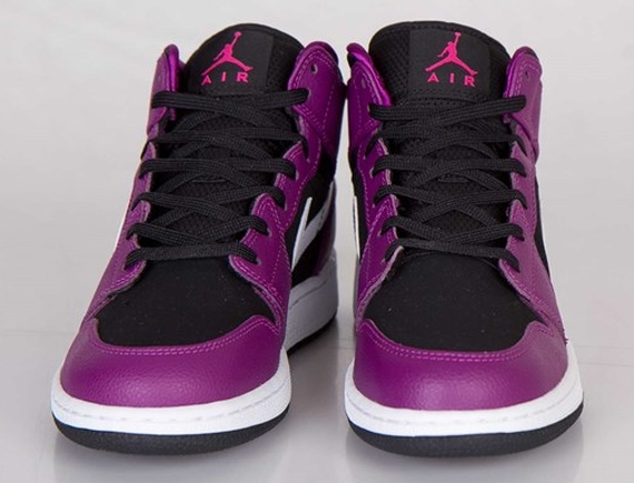Air Jordan 1 Mid Gs Bright Grape Vivid Pink 06