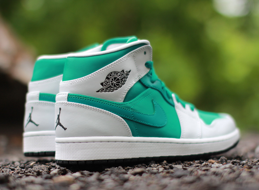 teal aj1