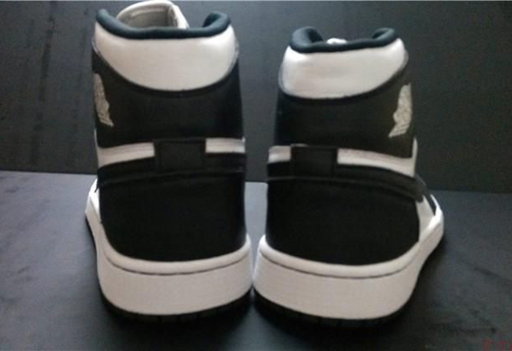Air Jordan 1 Retro High Og Black White 3