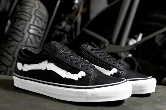 vans old skool comfycush blends bones white