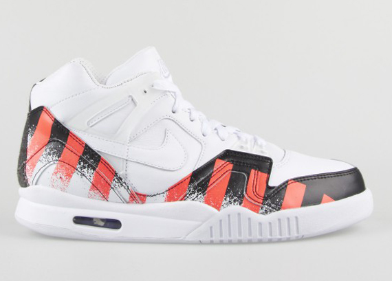 Nike Air Tech Challenge II in Agassi’s French Open Outfit